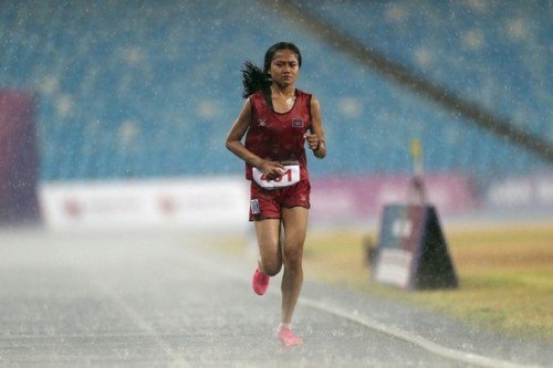 The Inspiring Journey of Cambodian Runner Bou Samnang