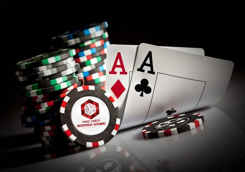 Basic Poker Guide with tips to help you succeed