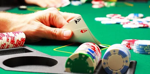 Basic terms when playing international standard Poker